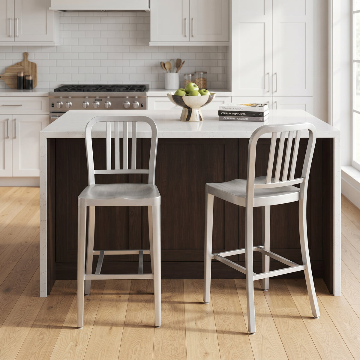 Aluminum Bartsool in Silver Finish