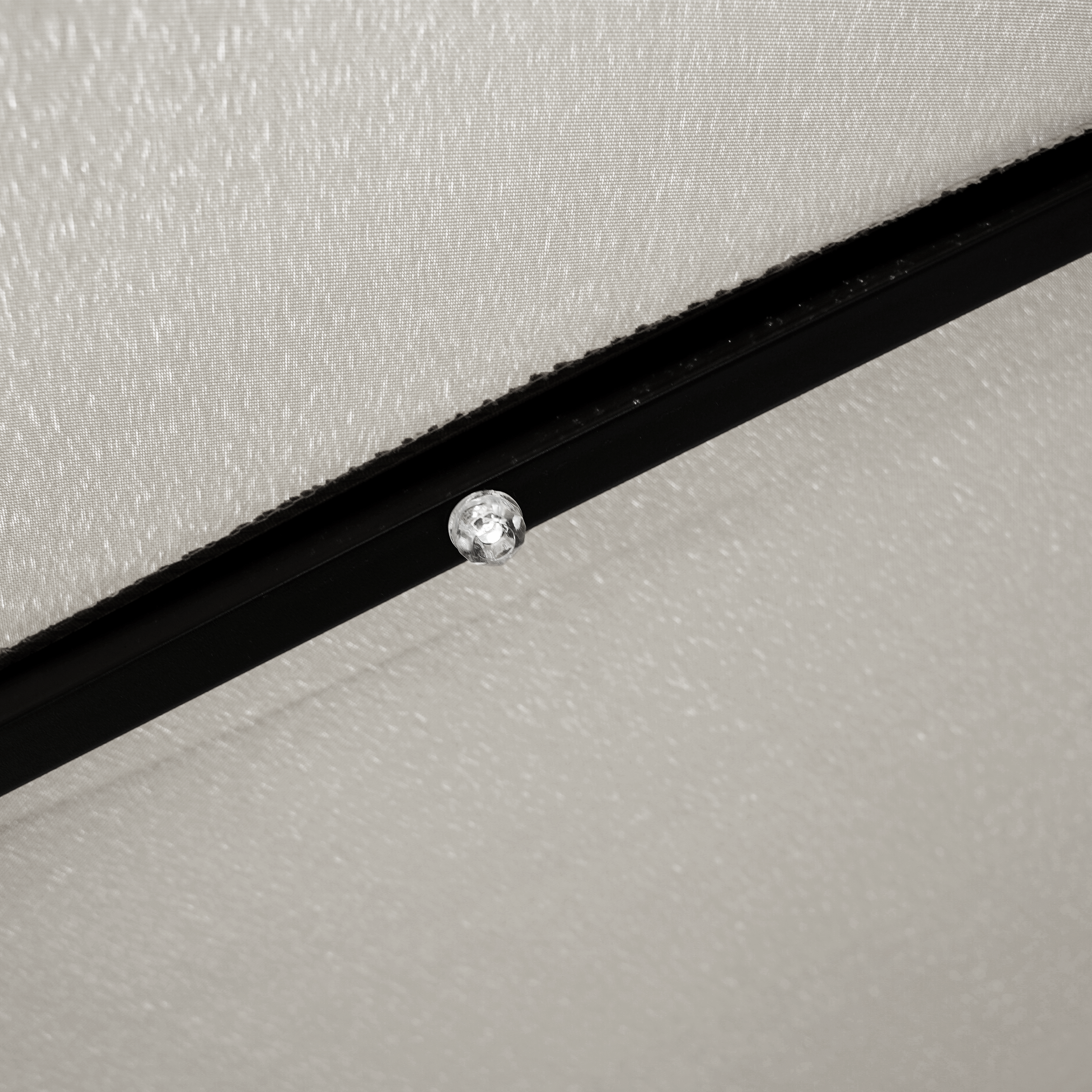 Willry Modern Outdoor 10 Ft Offset Cantilever Hanging Patio Umbrella With Solar Powered LED