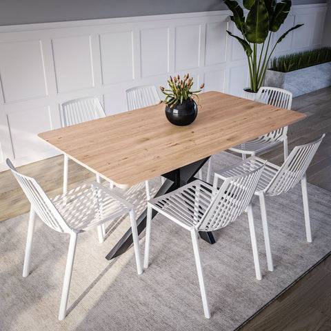 LeisureMod Acken Plastic Stackable Dining Chair