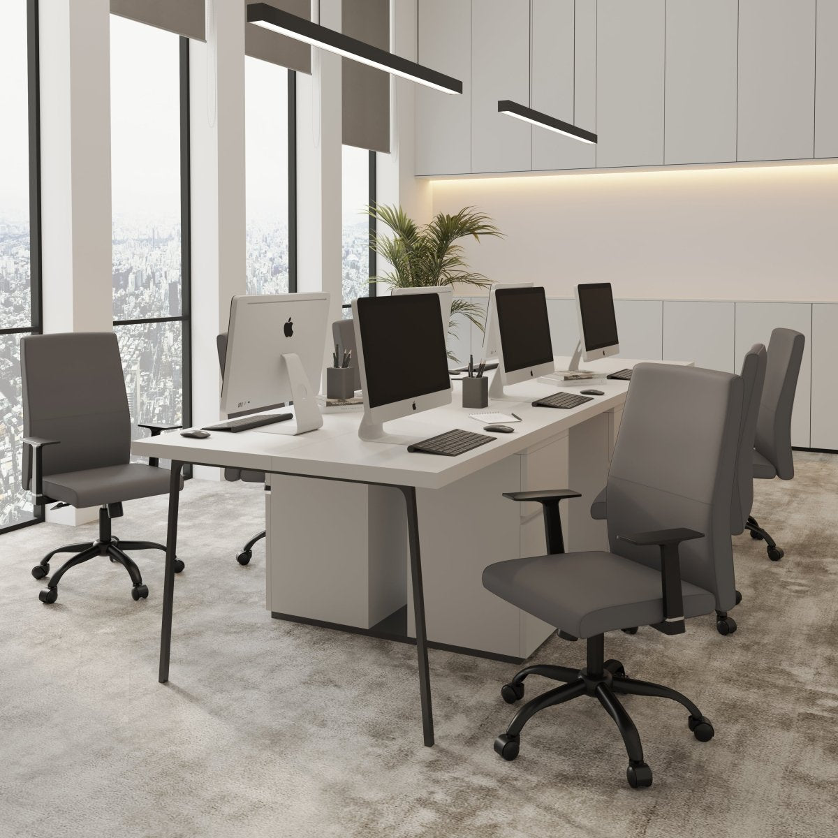 Evander Leather Office Chair in Aluminum with Adjustable Height and Swivel