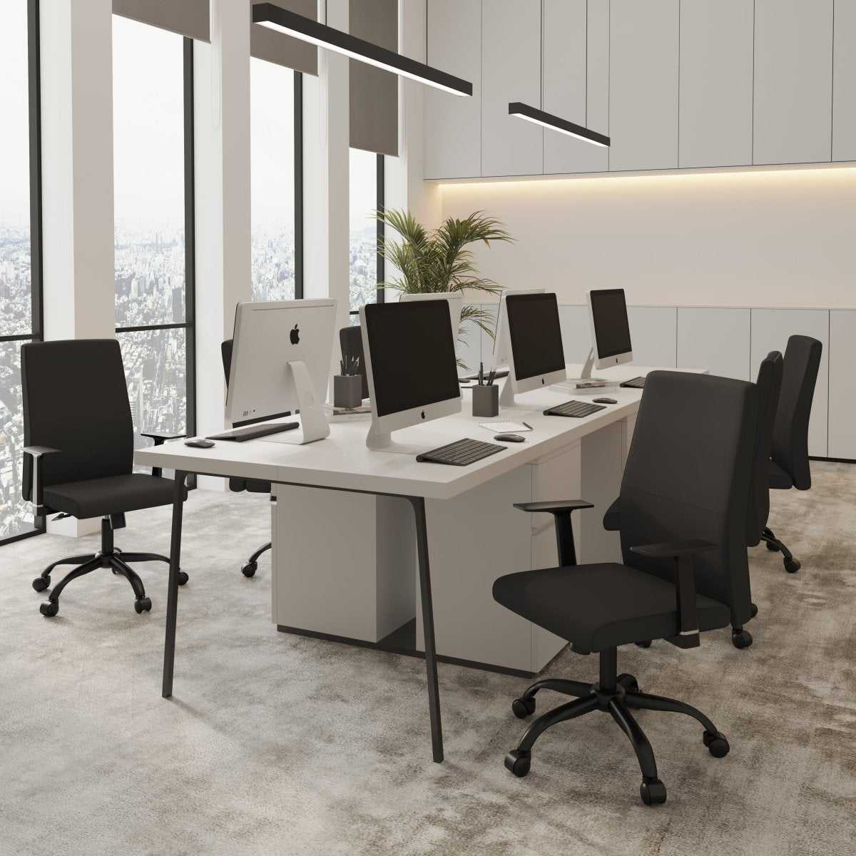 Evander Leather Office Chair in Aluminum with Adjustable Height and Swivel