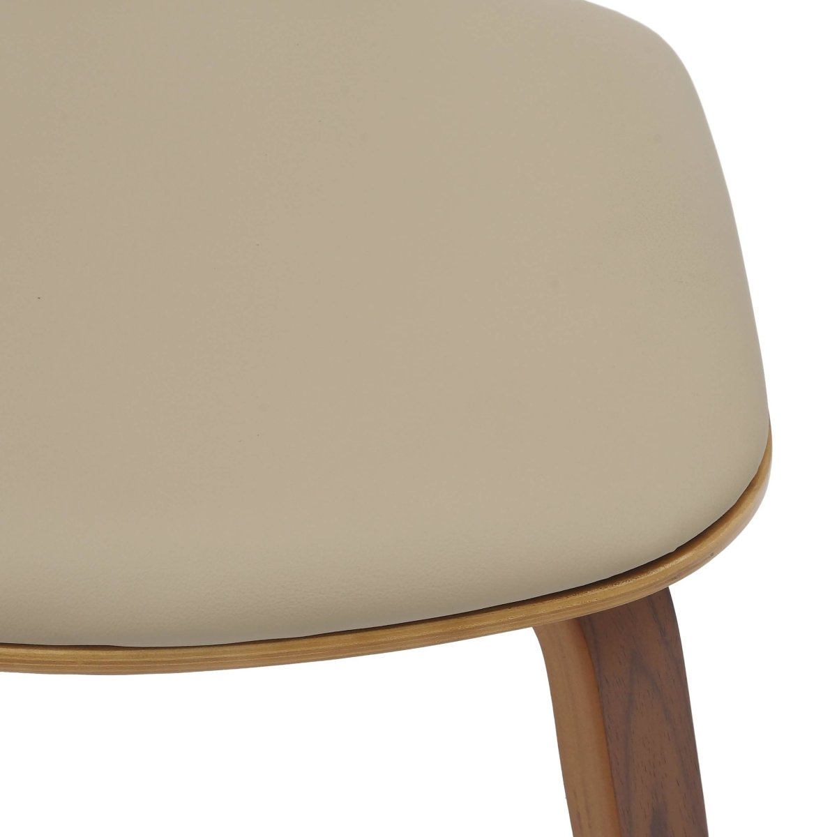Fynix 5 - Piece Dining Set with Round Wooden Table in Natural Wood and 4 Leather Dining Chairs