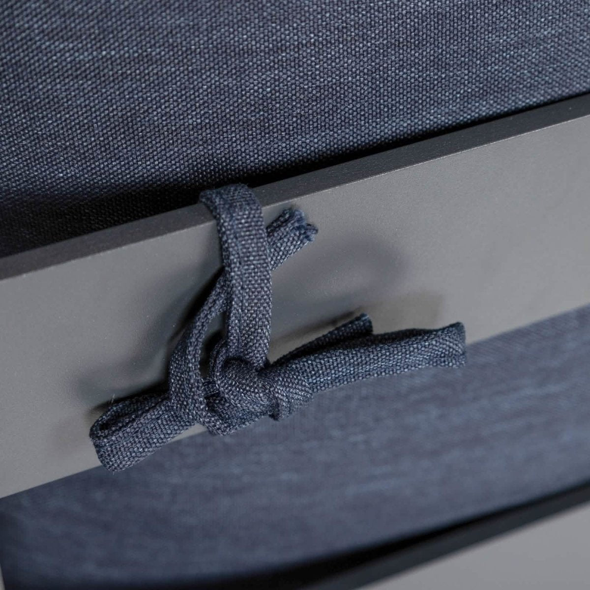 Leisuremod Chelsea 7-Piece Patio Sectional Set in Black Aluminum with Fire Pit Table