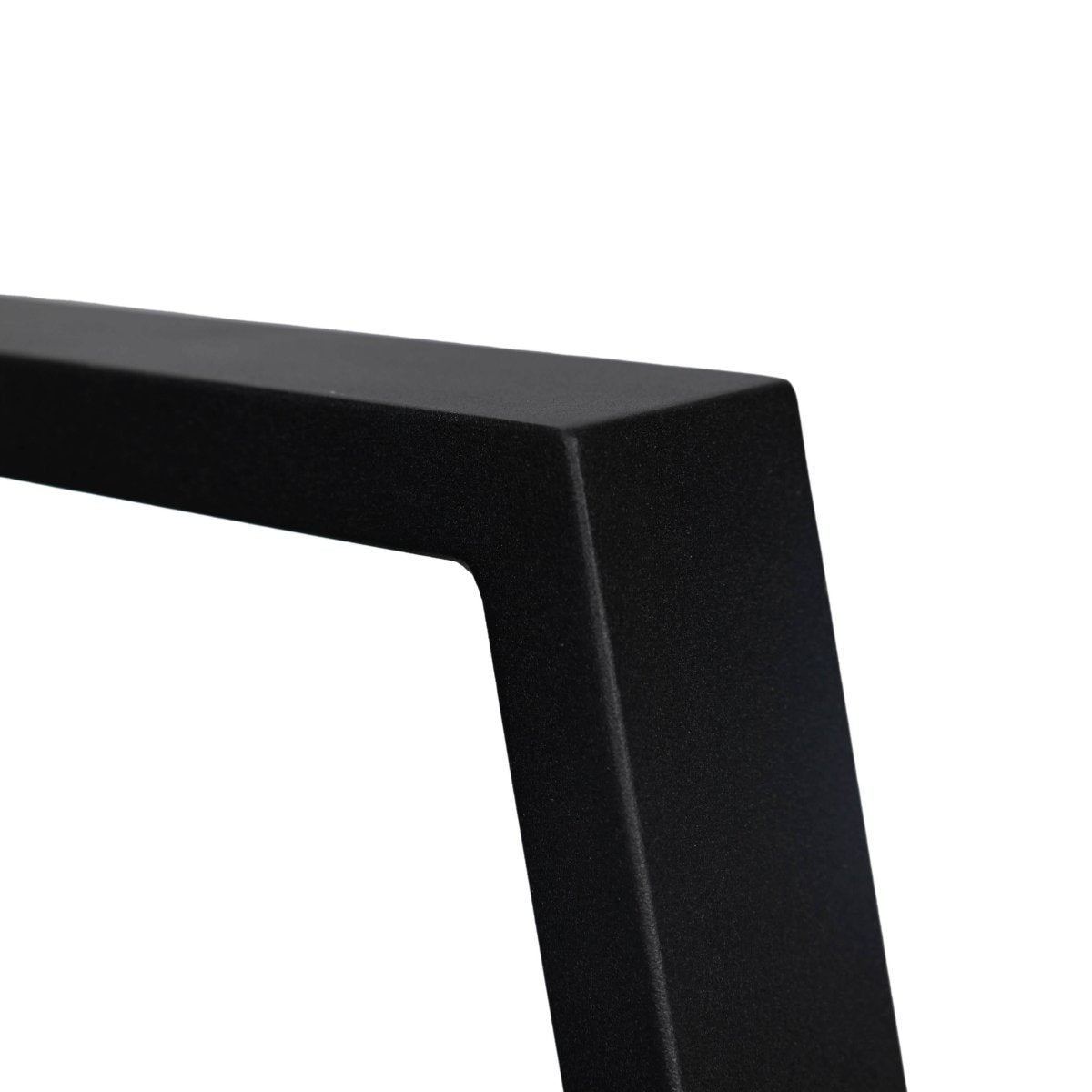 Chelsea 5-Piece Patio Dining Set with 48" Round Aluminum Dining Table and 4 Dining Armchair Black Dining Set Leisuremod