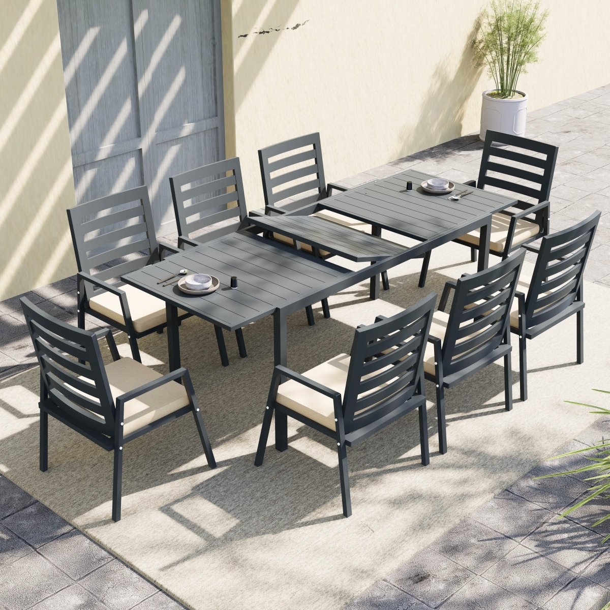 Marlin Extenable Outdoor Dining Table 78 - 118 in Black Aluminum